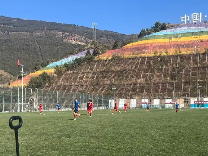 1月24日,上海海港B队在云南昆明海埂基地完成了为期三周的冬训